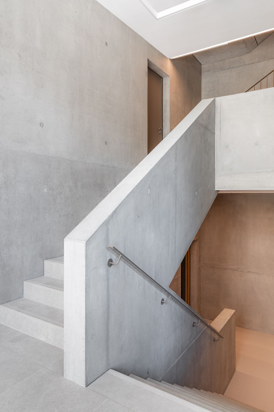Escalier en béton — architecture vécue